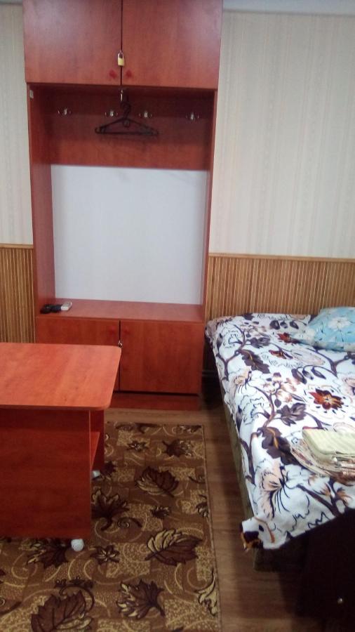 1-Я Слободская, 17А, Угол Проспекта Центрального, 3 Дивана, Wi-Fi, Отдельный Вход. Mykolajiv Exteriér fotografie
