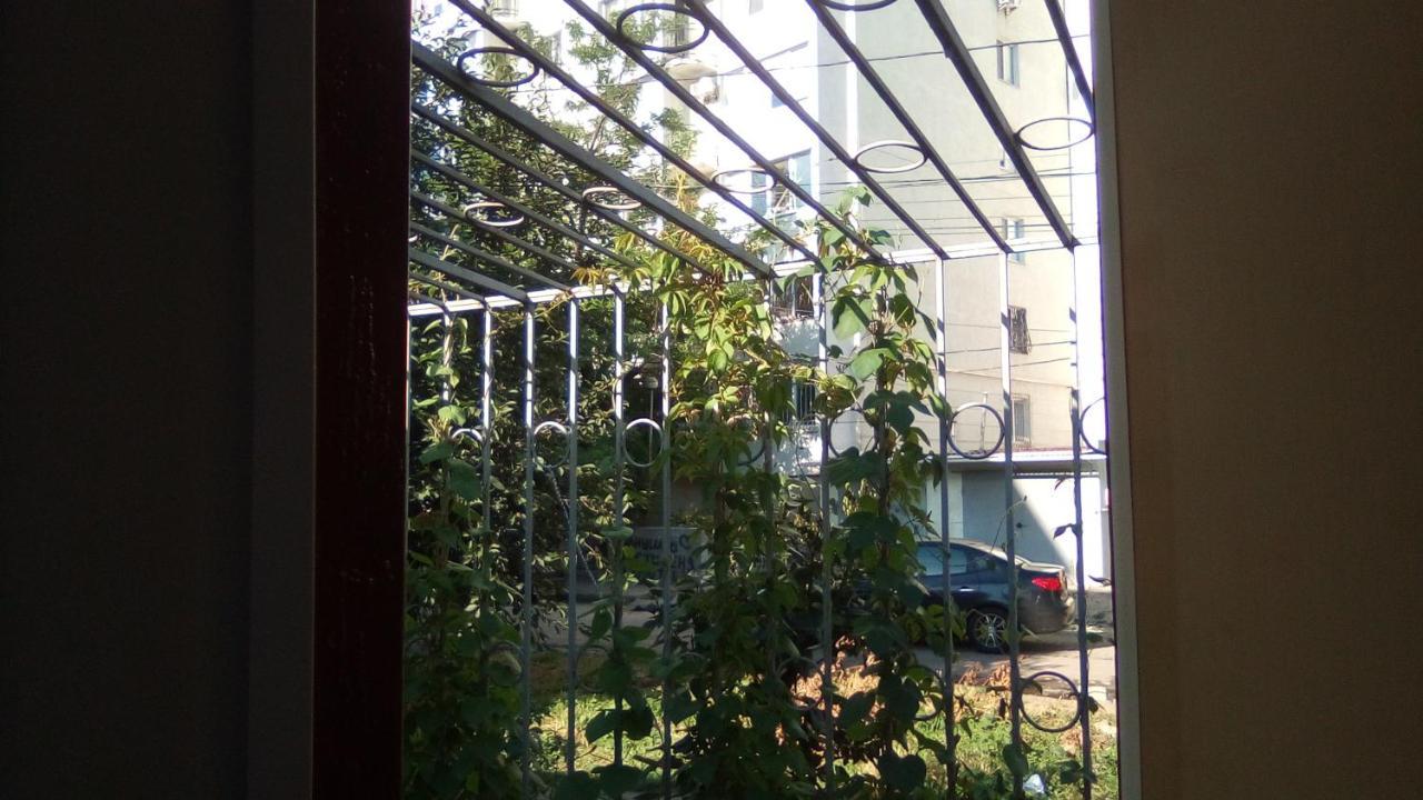 1-Я Слободская, 17А, Угол Проспекта Центрального, 3 Дивана, Wi-Fi, Отдельный Вход. Mykolajiv Exteriér fotografie