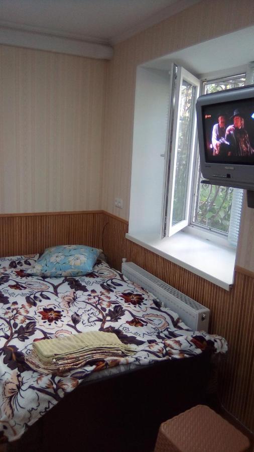 1-Я Слободская, 17А, Угол Проспекта Центрального, 3 Дивана, Wi-Fi, Отдельный Вход. Mykolajiv Exteriér fotografie